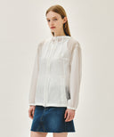 HOODED PACKABLE NYLON JACKET IN WHITE image 2
