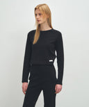 W BASIC CROP LONG SLEEVE IN BLACK image 2