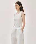 W LACE DETAIL SLEEVELESS IN WHITE image 2