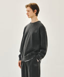 OUTLINE CLASSIC LOGO DYEING OVERSIZED SWEATSHIRT IN CHARCOAL GREY image 2