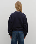 W RAW EDGE APPLIQUE LOGO CROP SWEATSHIRT IN NAVY image 3