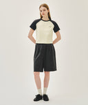 W SMALL REGULAR LOGO RAGLAN CROP TEE IN CHARCOAL GREY image 5