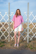 CUT LINE POINT DENIM SHORTS IN WHITE image 7