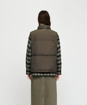 HIGH NECK DOWN VEST IN CHECK