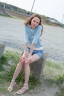 STITCH POINT DENIM SHORTS IN BLUE image 11