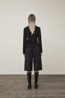BACK POCKET GLITTER BERMUDA SWEATPANTS FOR WOMEN IN BLACK image 8