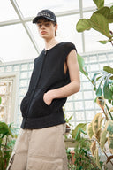 TWO TONE MESH KNIT VEST FOR MEN IN BLACK image 11