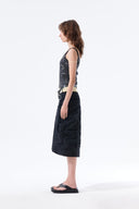 NYLON SHIRRING MIDI SKIRT IN BLACK image 7