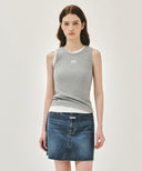 W RIBBON CLASSIC LOGO SLEEVELESS IN HEATHER GREY image 11
