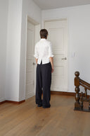 BACK BUTTON POINT SHIRT IN WHITE