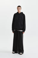 COLOR BLOCK LOGO HOODY TOP IN BLACK