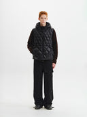 MIX QUILTED LIGHT DOWN VEST IN BLACK