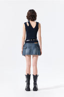 CUT OUT SLEEVELESS KNIT TOP IN DARK NAVY image 7