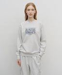 CLASSIC LOGO SWEATSHIRT IN LIGHT HEATHER GREY image 17