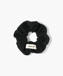 W BASIC COTTON SCRUNCHIE IN BLACK image 5