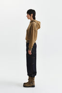 WASHED CALLIGRAPHY LOGO HOODY TOP IN KHAKI