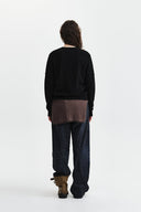 CASHMERE BLENDED CUTLINE ROUND CARDIGAN IN BLACK